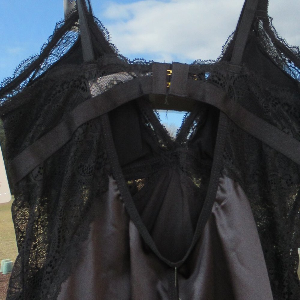 NWT black Nighty & panty with lace detail & removable pads size S - Picture 10 of 13